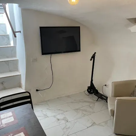 Mory&clary Cave Palese Airport Panzió *