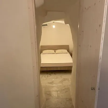 Mory&clary Cave Palese Airport Bari