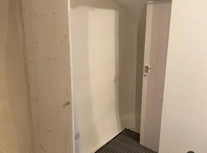 Mory&clary Cave Palese Airport * בארי